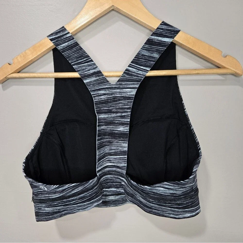 Lululemon Fast & Free Bra Nulux Low Tide Alpine White Black 10